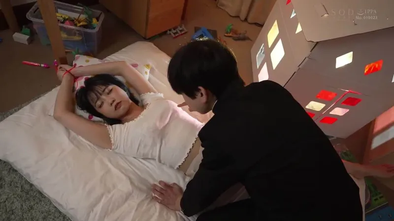 Trả thù anh trai thường xuyên bắt nạt bằng cách xoạc em ghệ anh ấy