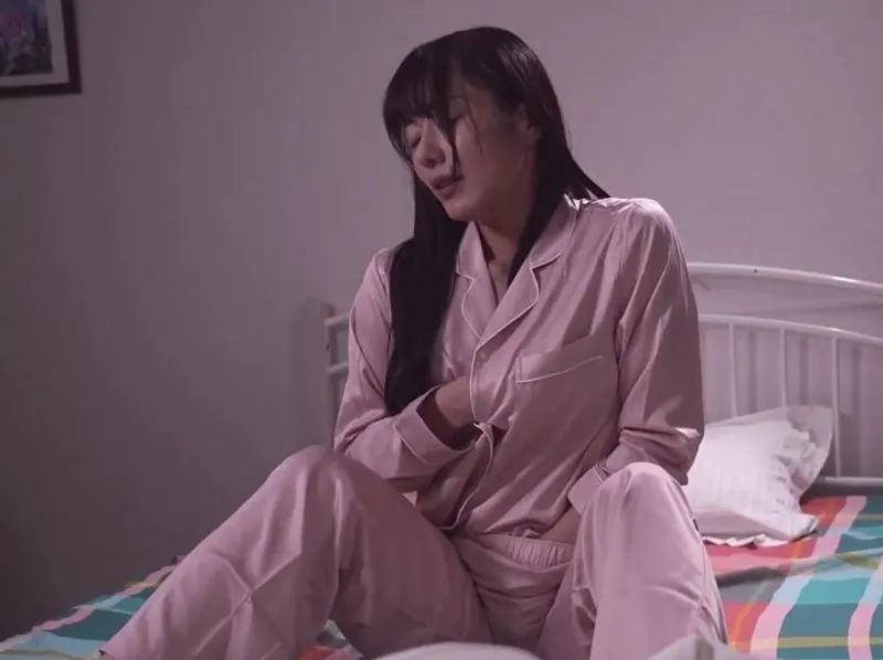 Tự sướng hàng đêm vì gã chồng bỏ bê, vợ yêu quyết định tìm đến ứng dụng hèn hò