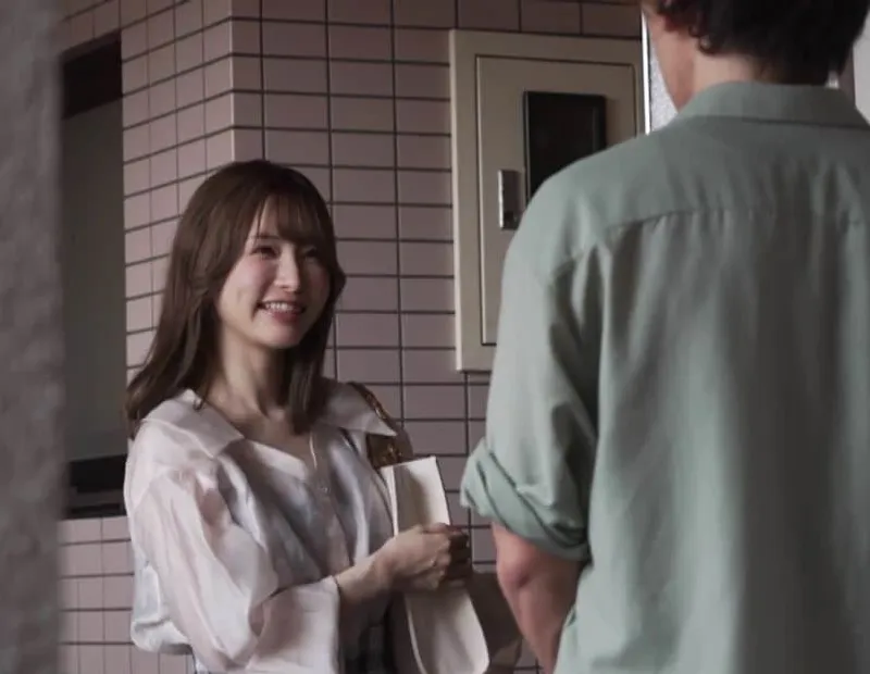 Tranh thủ 2 ngày bà xã đi vắng ở nhà đụ em nhà kề bên xinh đẹp mới chuyển tới